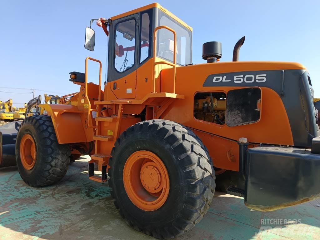 Doosan DL505 Pyöräkuormaajat