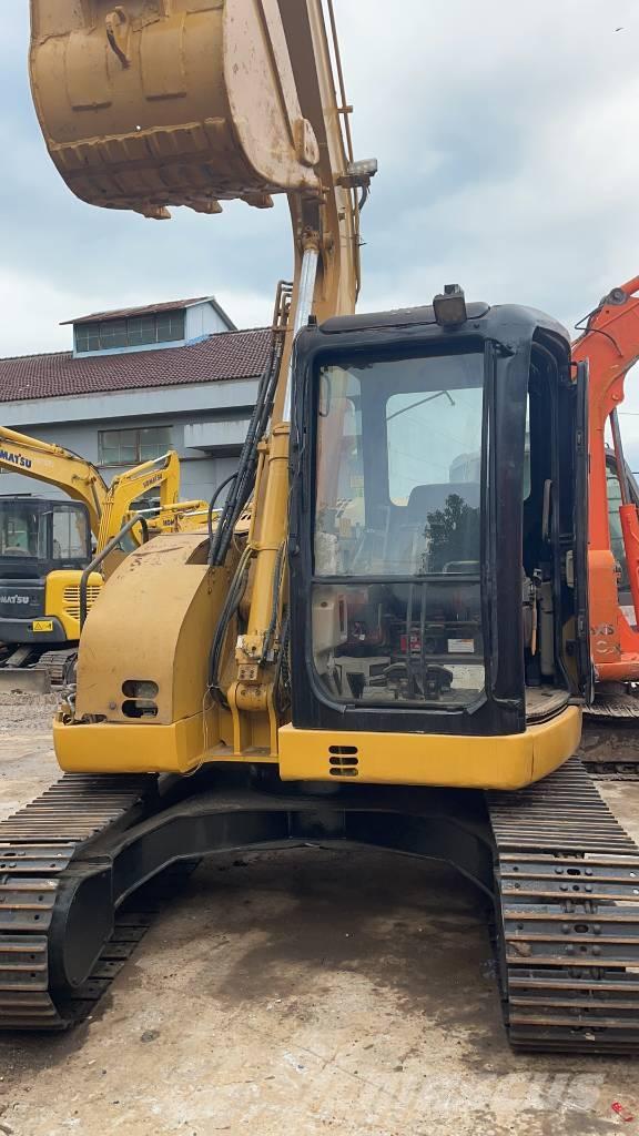 CAT 308C Midikaivukoneet 7t - 12t