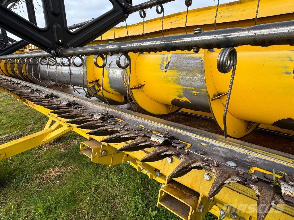 New Holland CX 8070 Leikkuupuimurit