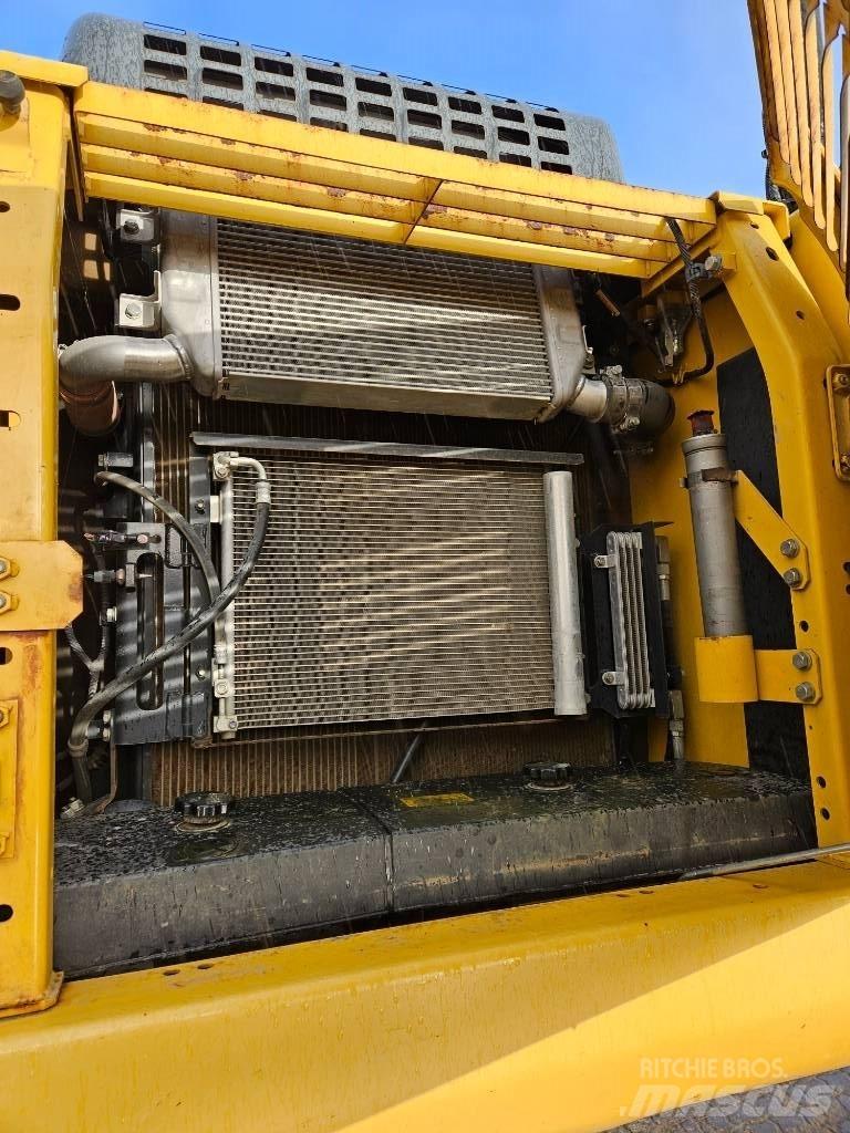 Komatsu PC210LC-11 Telakaivukoneet