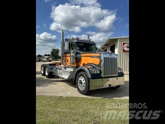 Kenworth W 900 Vetopöytäautot
