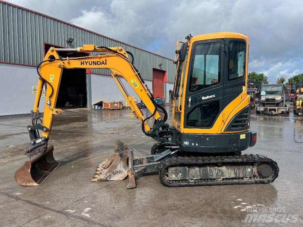 Hyundai R30 Z-9AK Minikaivukoneet < 7t