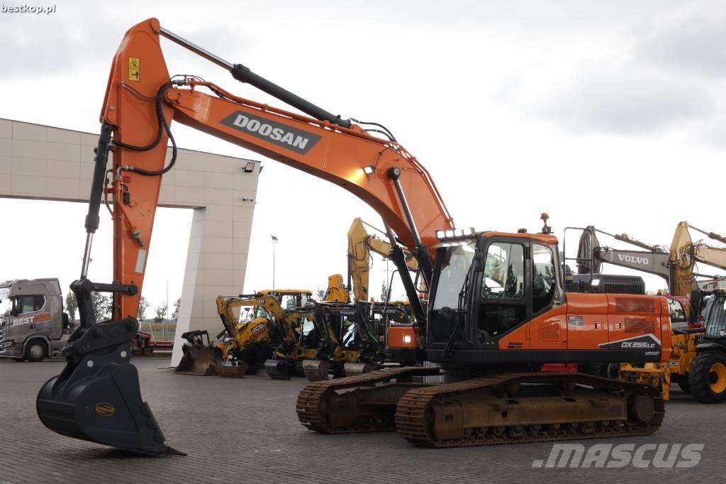 Doosan DX 255 LC-7 Telakaivukoneet