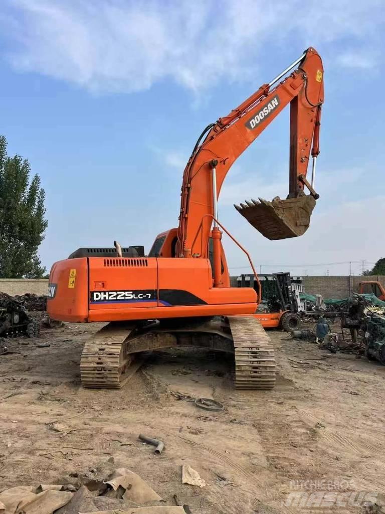 Doosan DH 225 LC-7 Telakaivukoneet