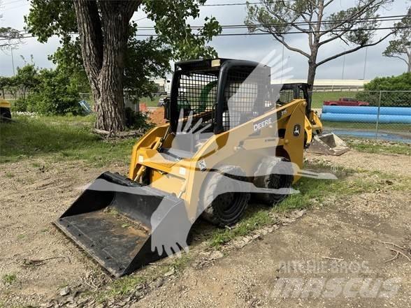 John Deere 315 Liukuohjatut kuormaajat