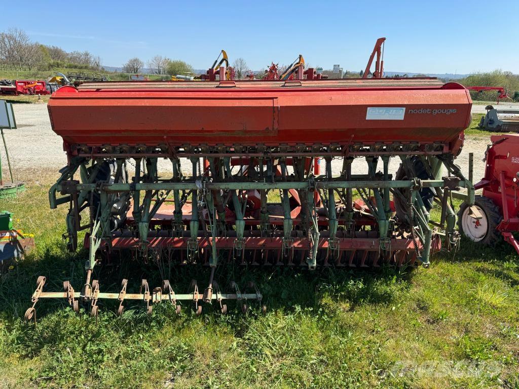 Kuhn NODET + HRB301 Kylvölannoittimet