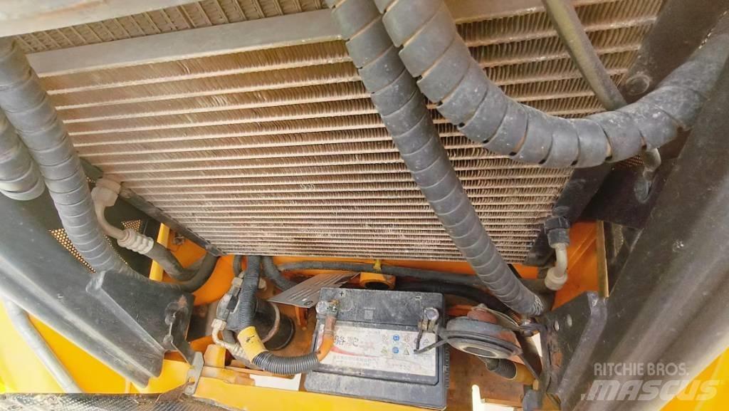 JCB 3 CX Kaivurikuormaajat
