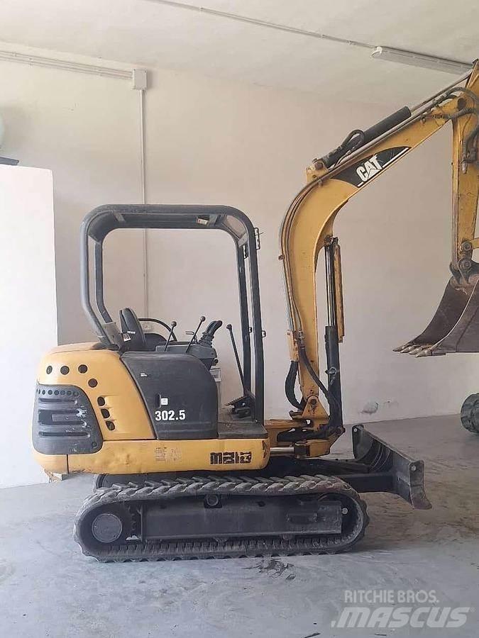 CAT 302.5 Minikaivukoneet < 7t