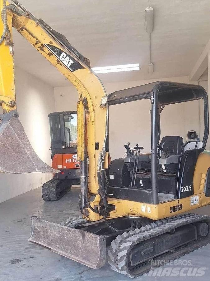 CAT 302.5 Minikaivukoneet < 7t