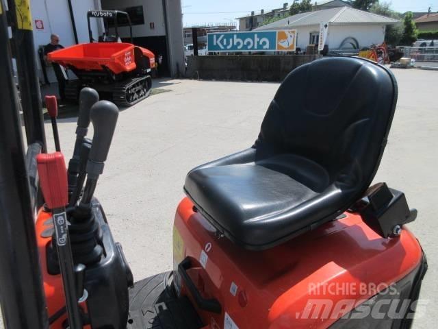 Kubota K008-5 Minikaivukoneet < 7t