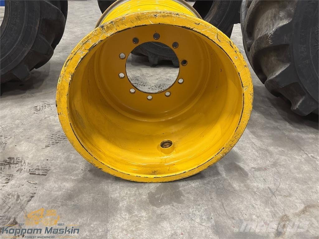 Rottne H8 24x26,5 Renkaat ja vanteet