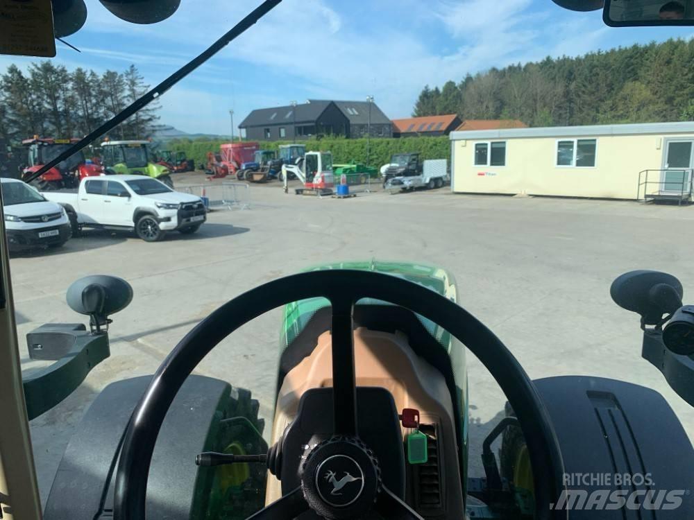 John Deere 7930 Traktorit