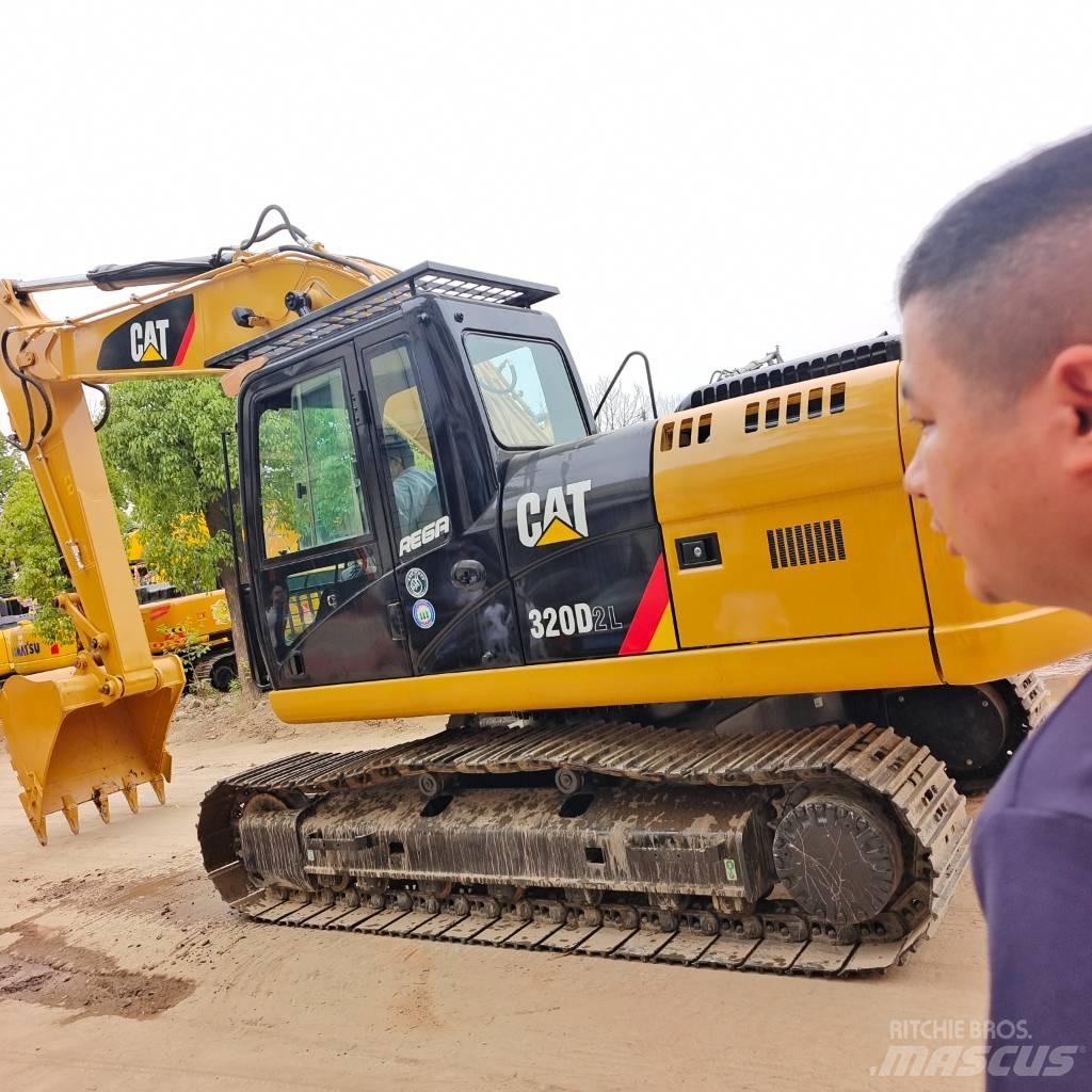 CAT 320 D Telakaivukoneet