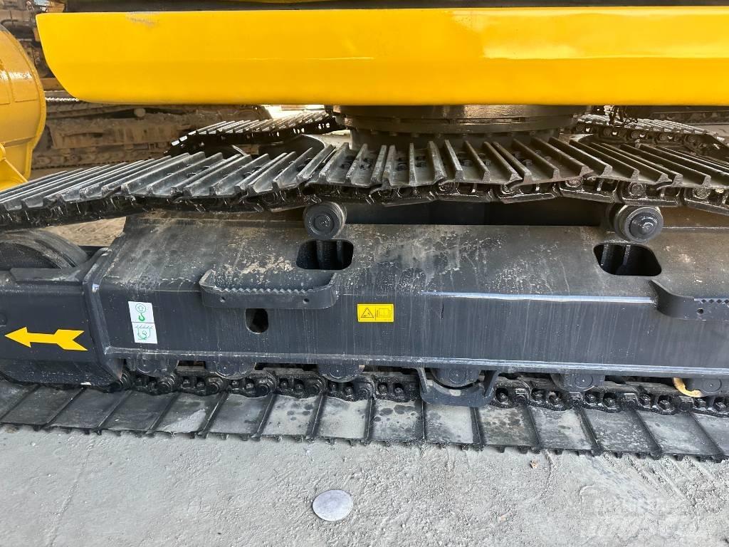 Komatsu PC 200-8 Midikaivukoneet 7t - 12t