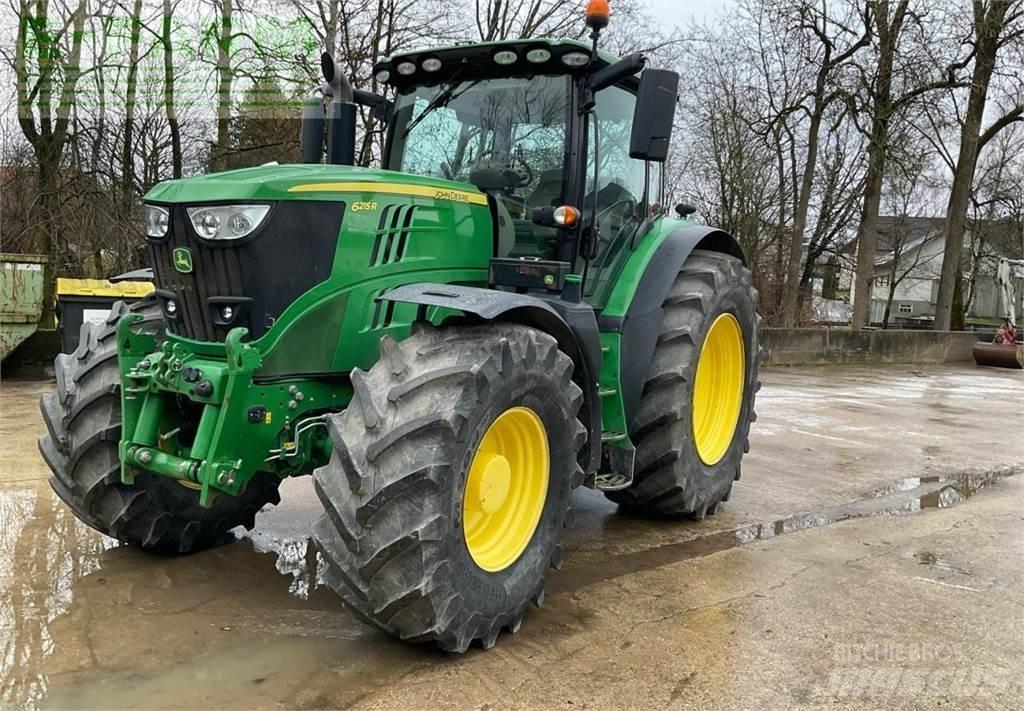 John Deere 6215R Traktorit