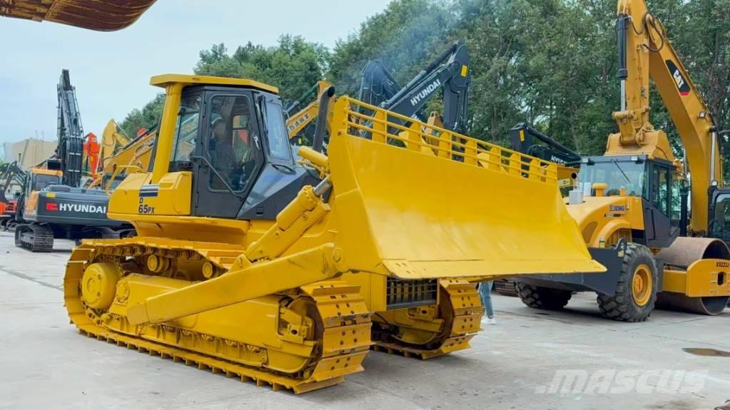 Komatsu D 65 PX-12E Telaketjupuskutraktorit