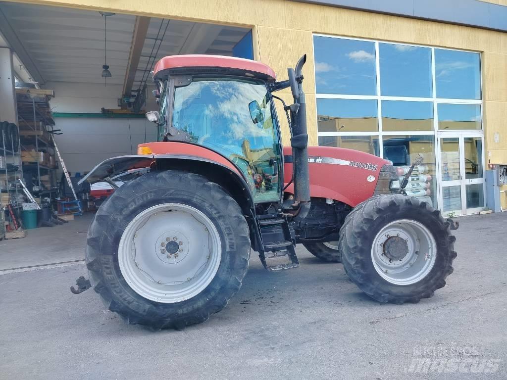 CASE MXU135 Traktorit