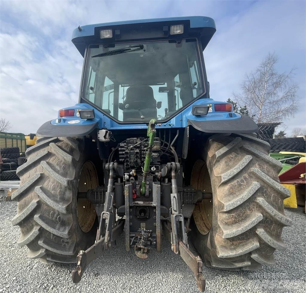 New Holland 8670 Traktorit