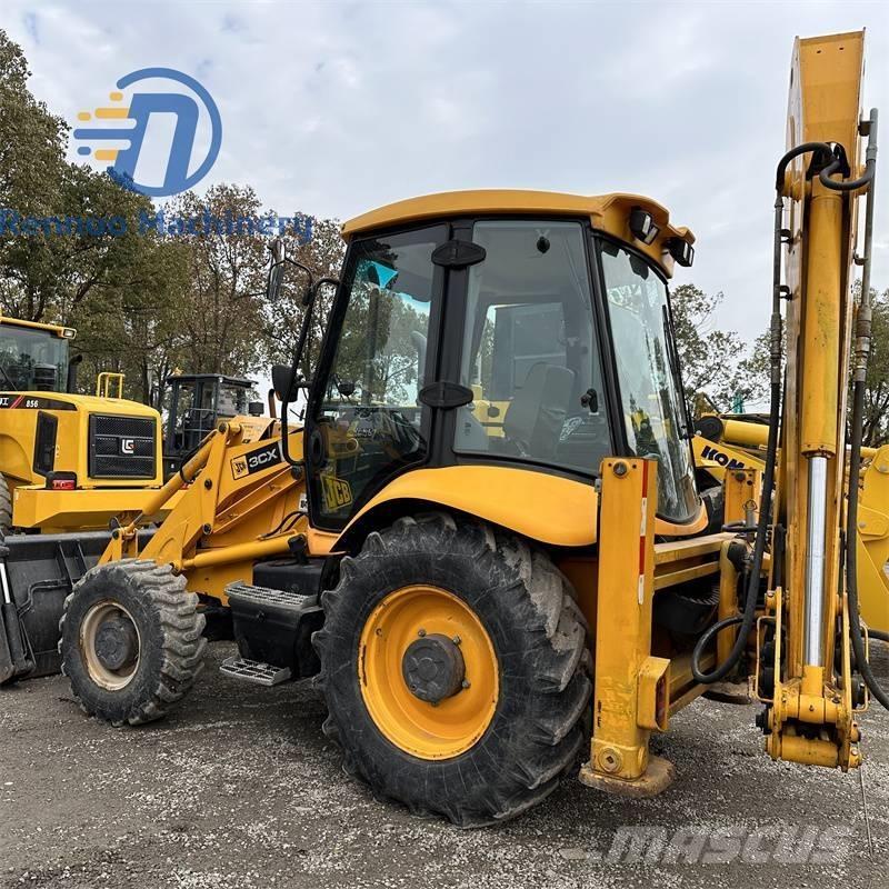 JCB 3 CX Kaivurikuormaajat