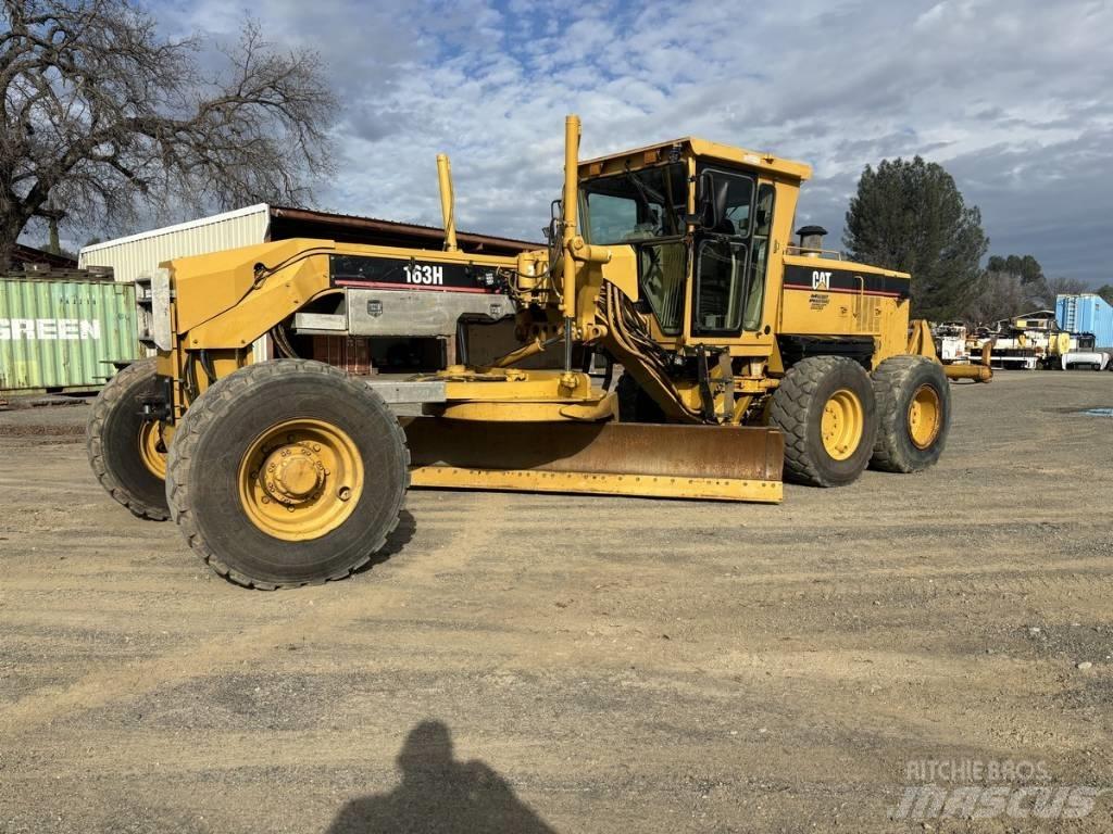 CAT 163H Tiehöylät