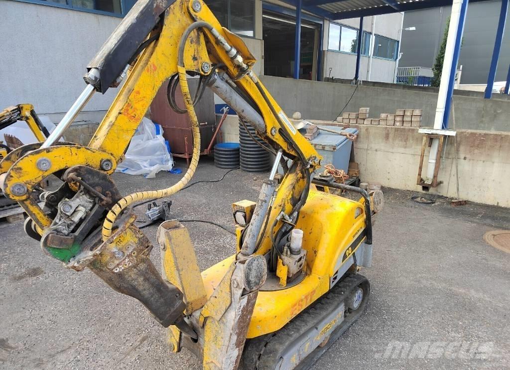 Brokk 90 Purkukoneet