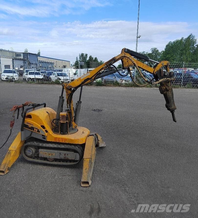 Brokk 90 Purkukoneet