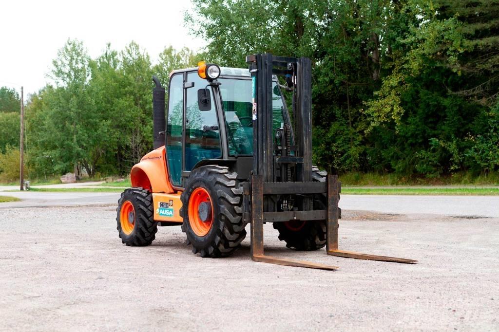 Ausa C 250 H Maastotrukit