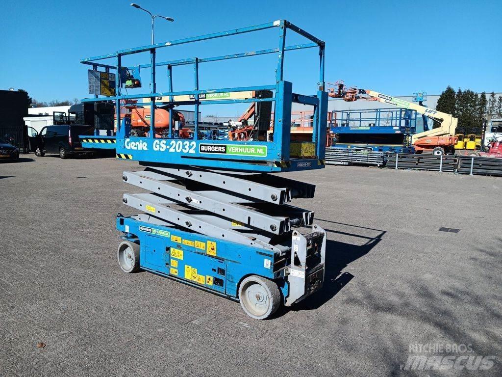 Genie GS2032 Saksilavat