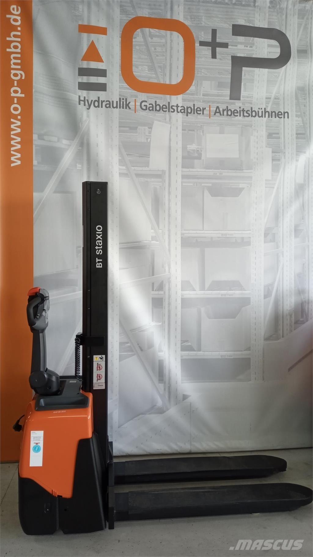 Toyota HWE100 Ajettavat pinoamisvaunut