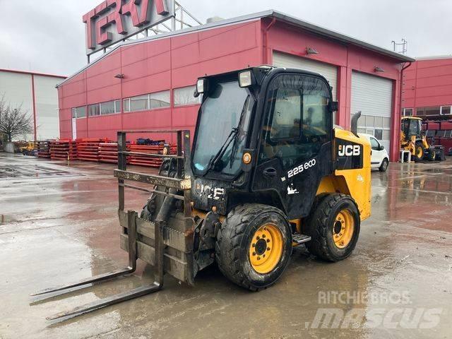 JCB 225 Liukuohjatut kuormaajat