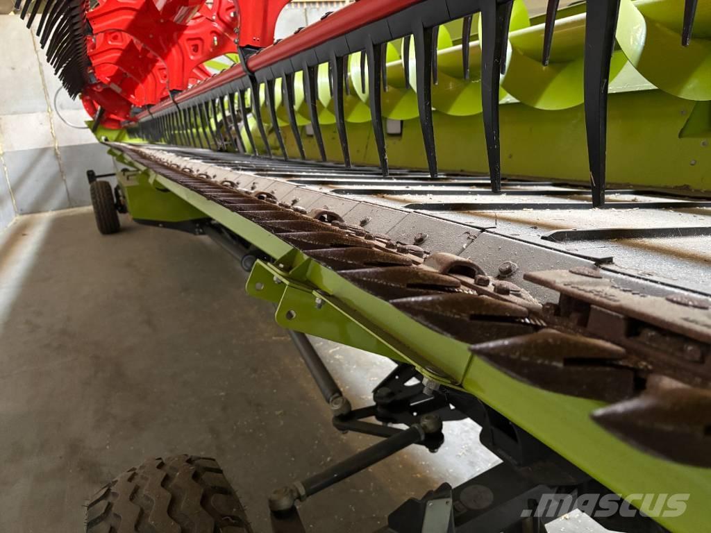 CLAAS LEXION 8800 TT Leikkuupuimurit