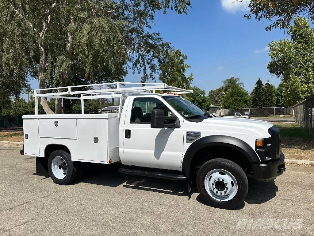 Ford F 450 SD Tienhoitoautot