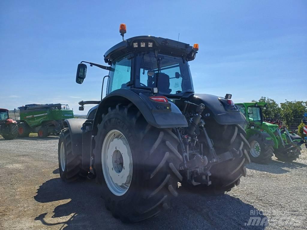 Valtra S 374 Traktorit