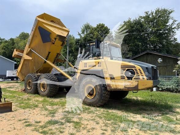 Komatsu HM400 Dumpperit