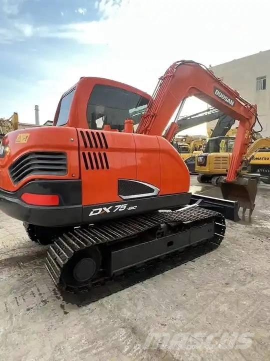 Doosan DX75-9C Midikaivukoneet 7t - 12t