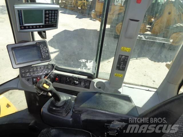CAT 938M Pyöräkuormaajat