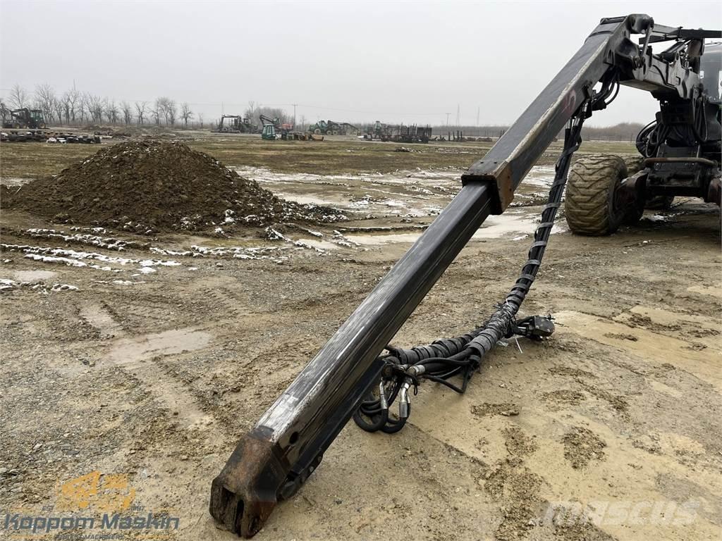 John Deere CH811 Harvesterinosturit