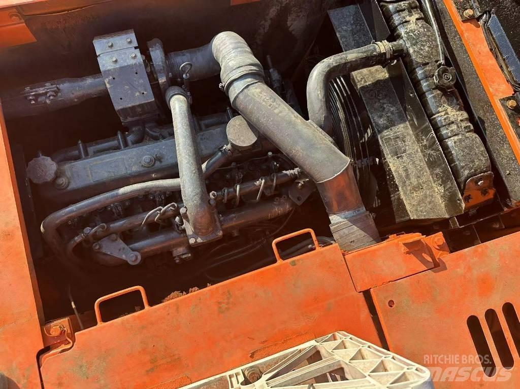 Doosan 150 W-7 Pyöräkaivukoneet