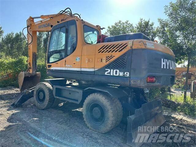 Hyundai 210W Pyöräkaivukoneet