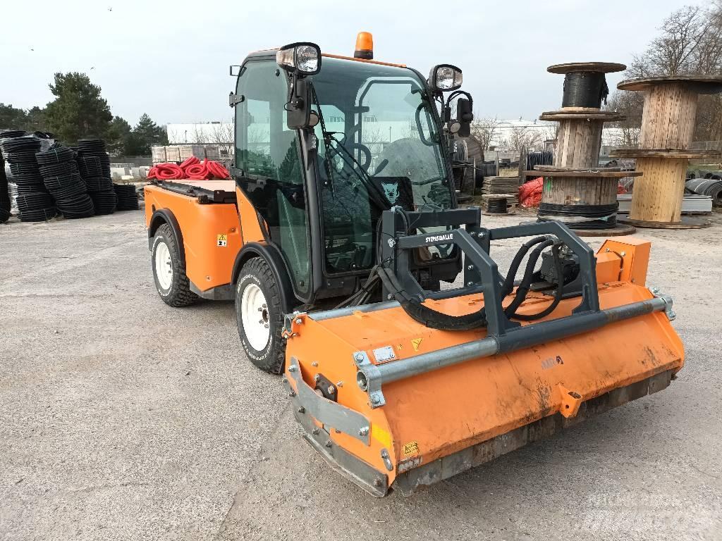 Multihog CX75 Traktorit
