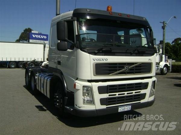 Volvo FM13 Vetopöytäautot