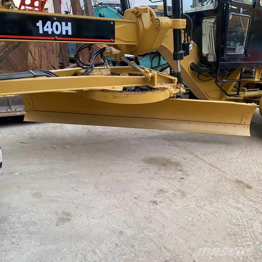 CAT 140 H Tiehöylät