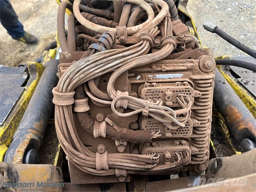 John Deere H415 Hakkuupäät