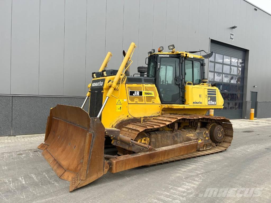 Komatsu D 65 WX-18 Telaketjupuskutraktorit
