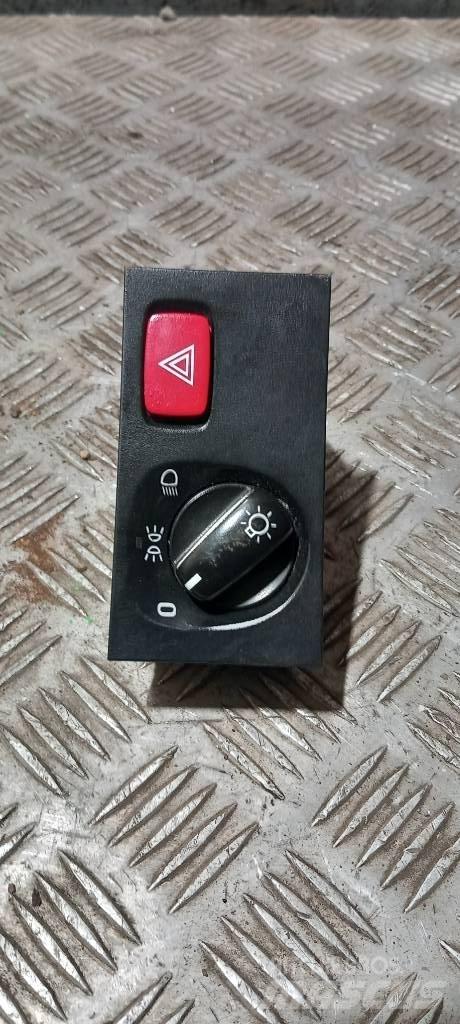 Scania R 440   1900317 Ohjaamot ja sisustat