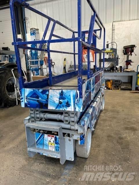 Haulotte Compact 8 Saksilavat