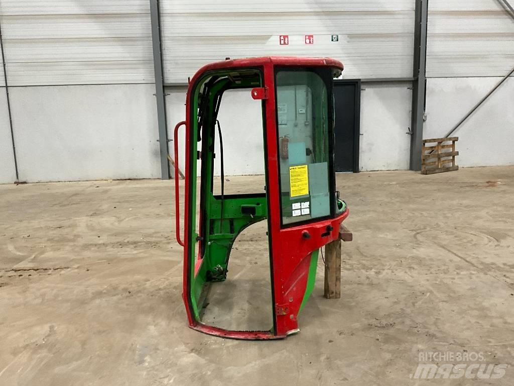 Yanmar Vio 20 / vio 25 Ohjaamo ja sisusta