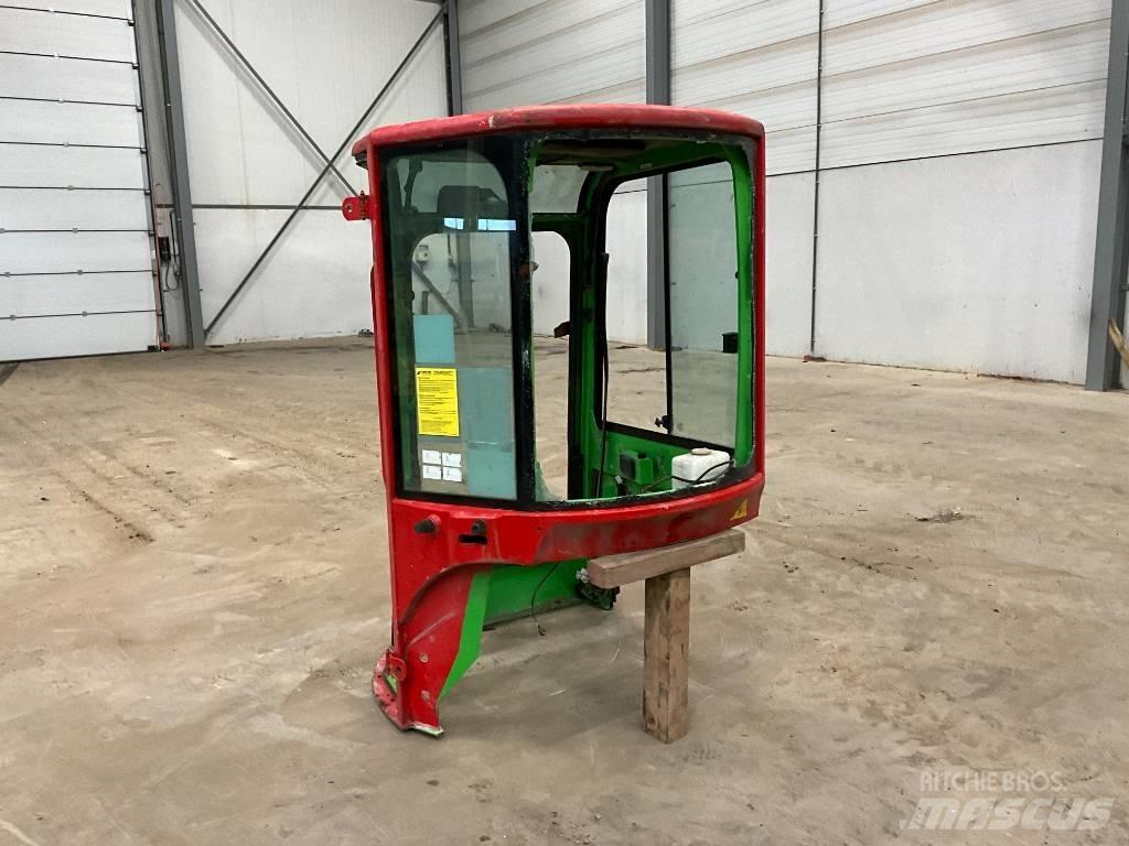 Yanmar Vio 20 / vio 25 Ohjaamo ja sisusta