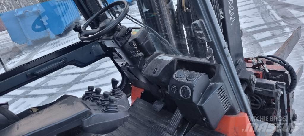 Toyota 7 FBMF 30 Sähkötrukit