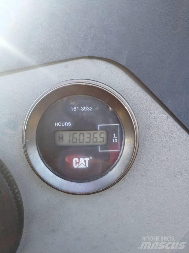 CAT 428 E Kaivurikuormaajat